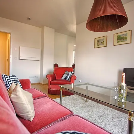 Grüßt Seine Gäste Apartment *